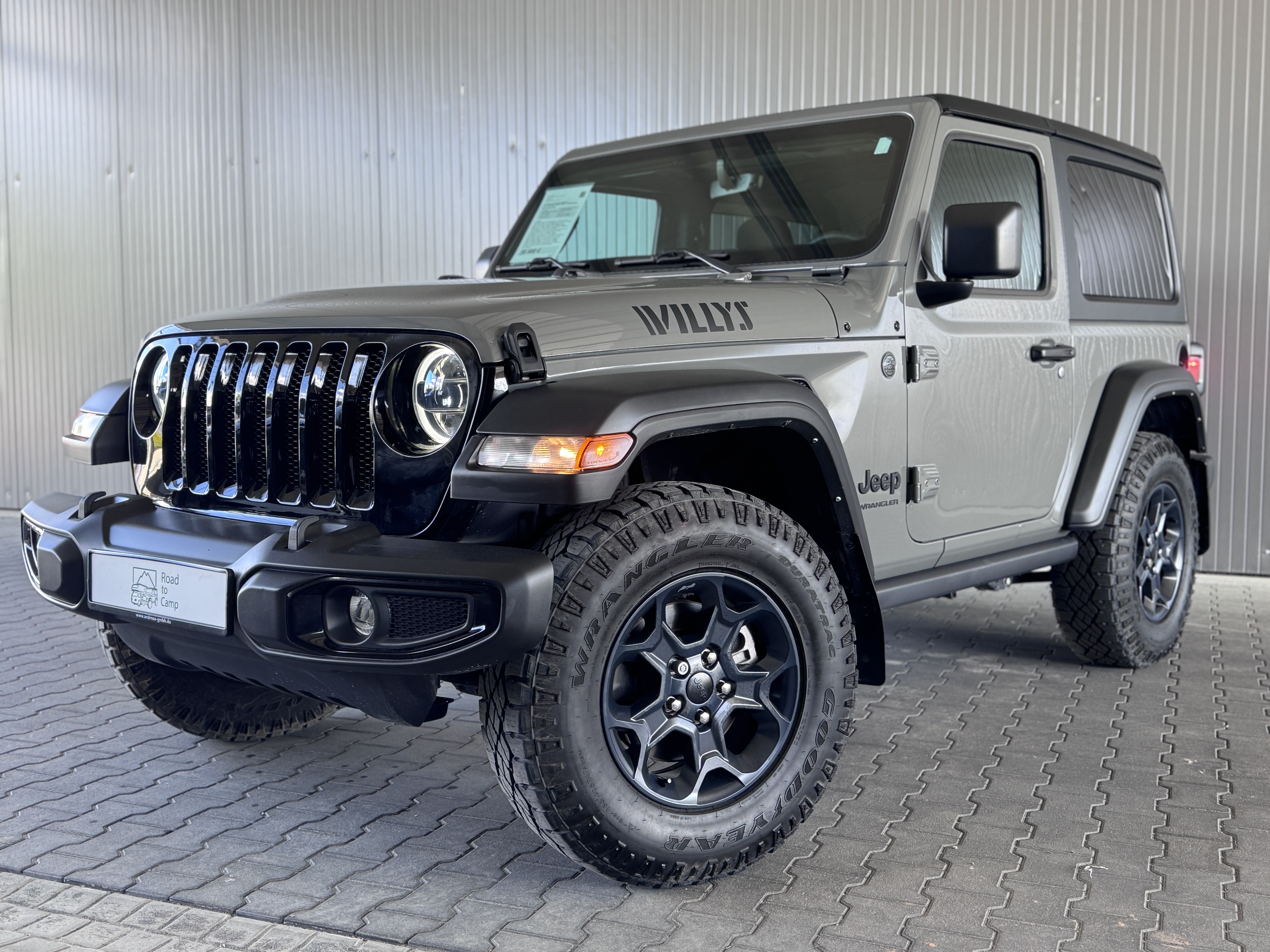 Jeep Wrangler Willys Granite Crystal kaufen – Import USA